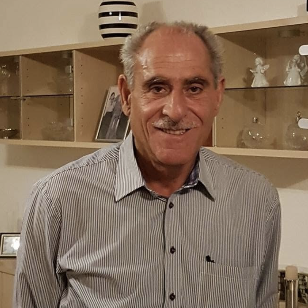 Halil Sarı, Kasserer